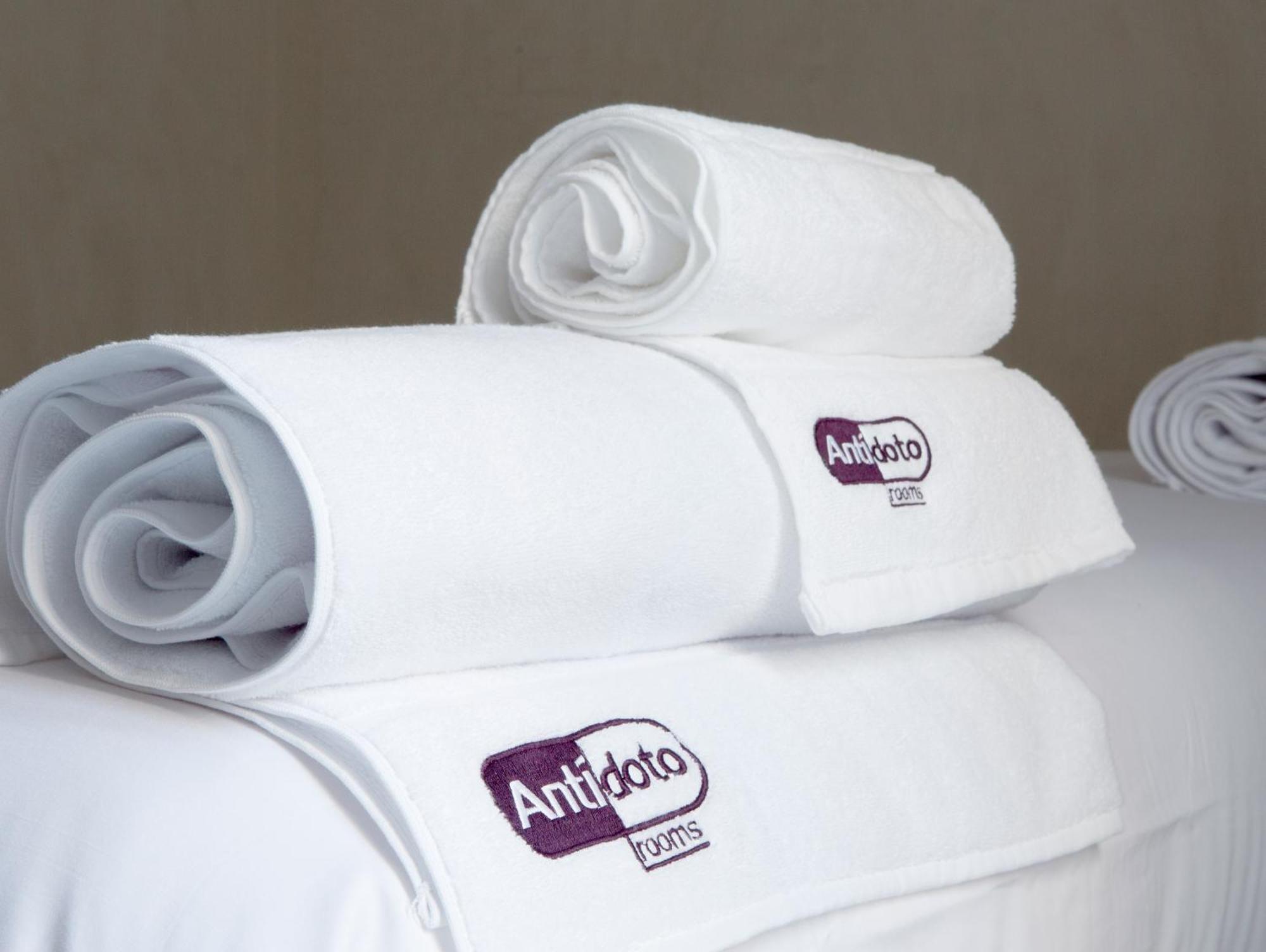 Antidoto Rooms San Agustin - Recomendado Para Adultos Toledo Esterno foto